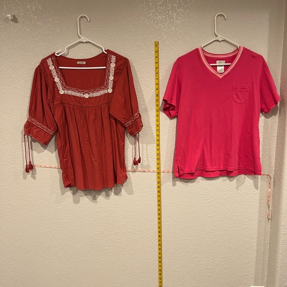 Woman’s tops - Picture 1 of 7